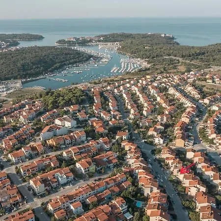 Lori Apartmán Pula