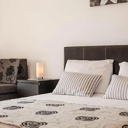 Lori Apartmán Pula